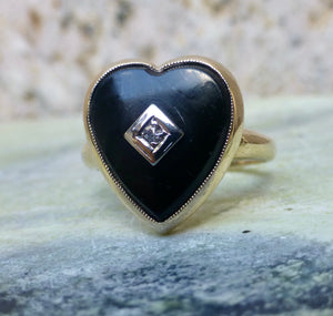 Vintage Black Onyx Heart Ring In 10 Karat Gold