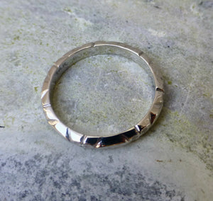 Vintage 14k White Gold Wedding Band