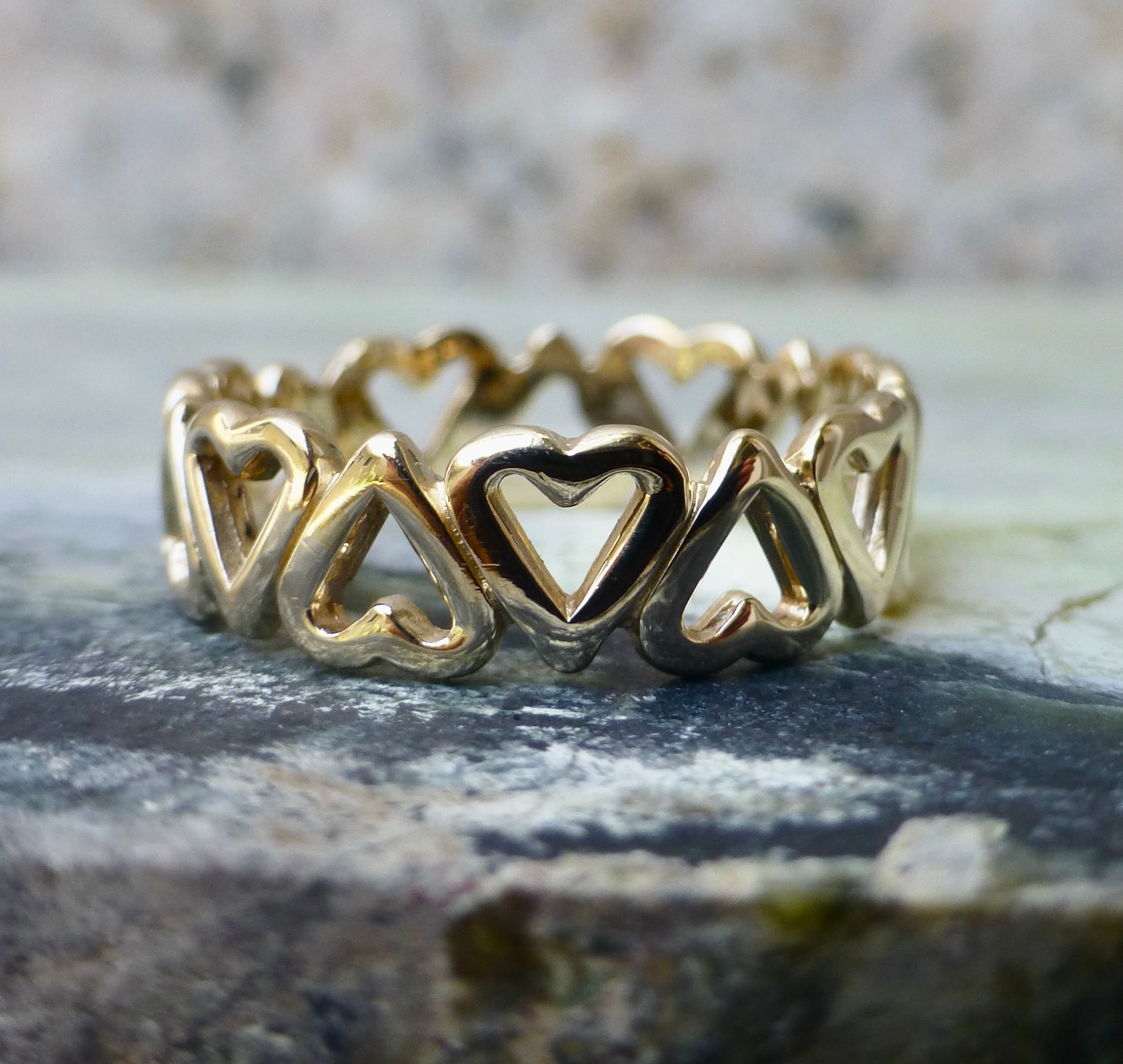 Modern Wide Women's 10k Heart Wedding Band