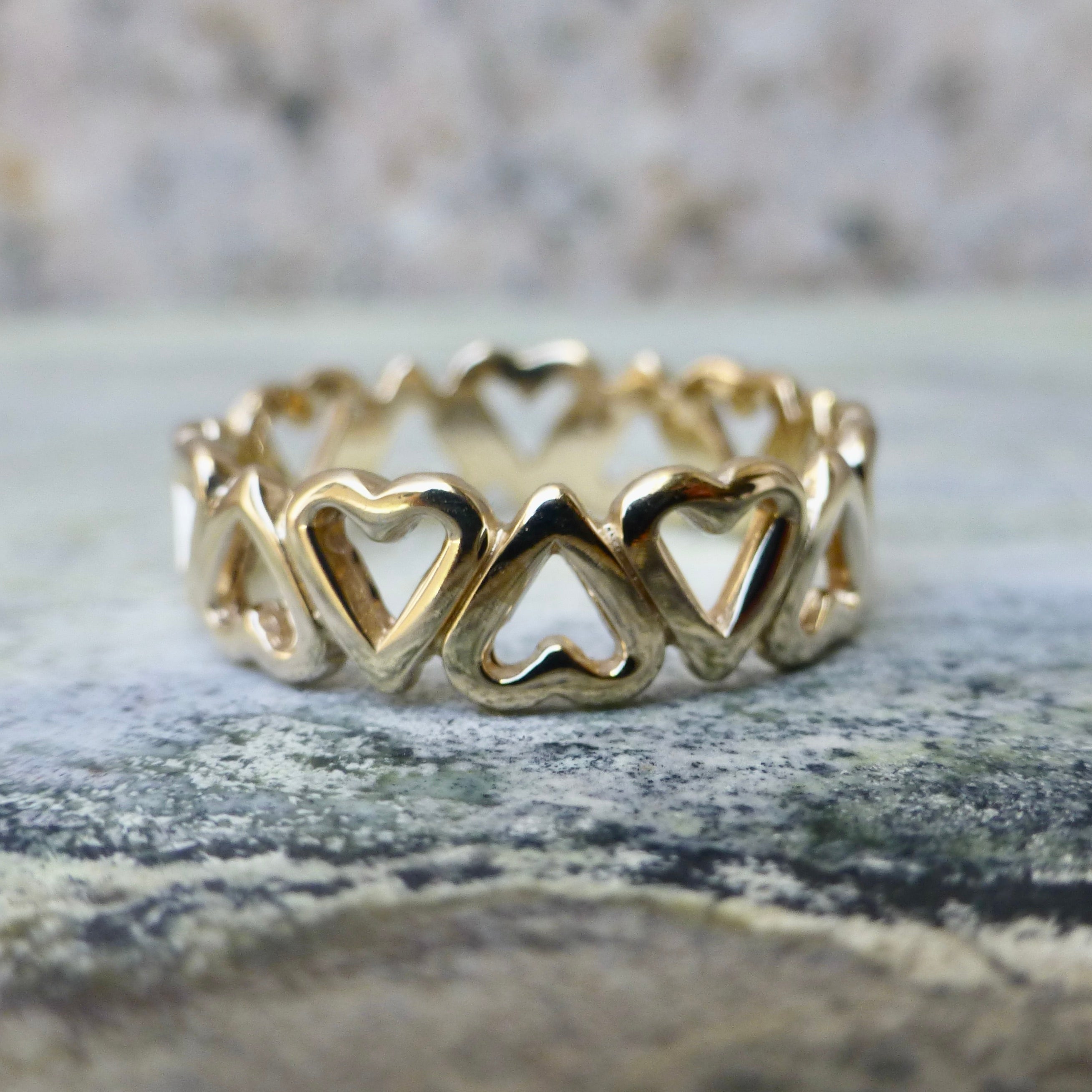 Modern Wide Women's 10k Heart Wedding Band