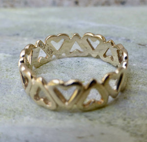 Modern Wide Women's 10k Heart Wedding Band