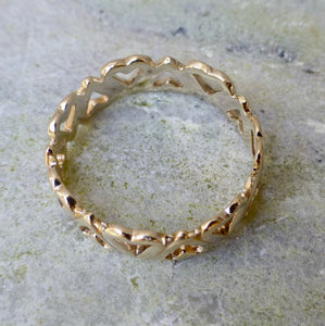 Modern Wide Women's 10k Heart Wedding Band