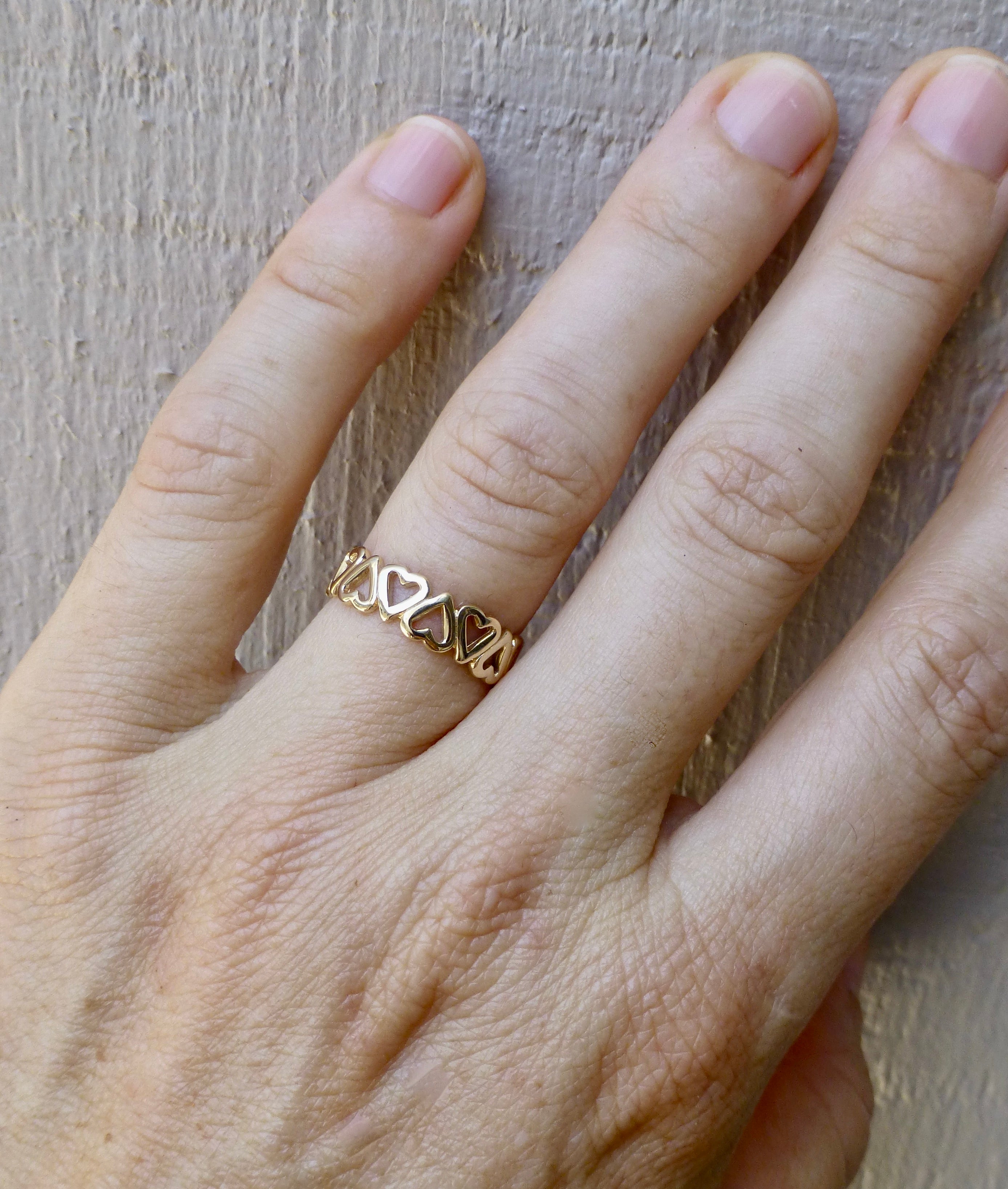 Modern Wide Women's 10k Heart Wedding Band