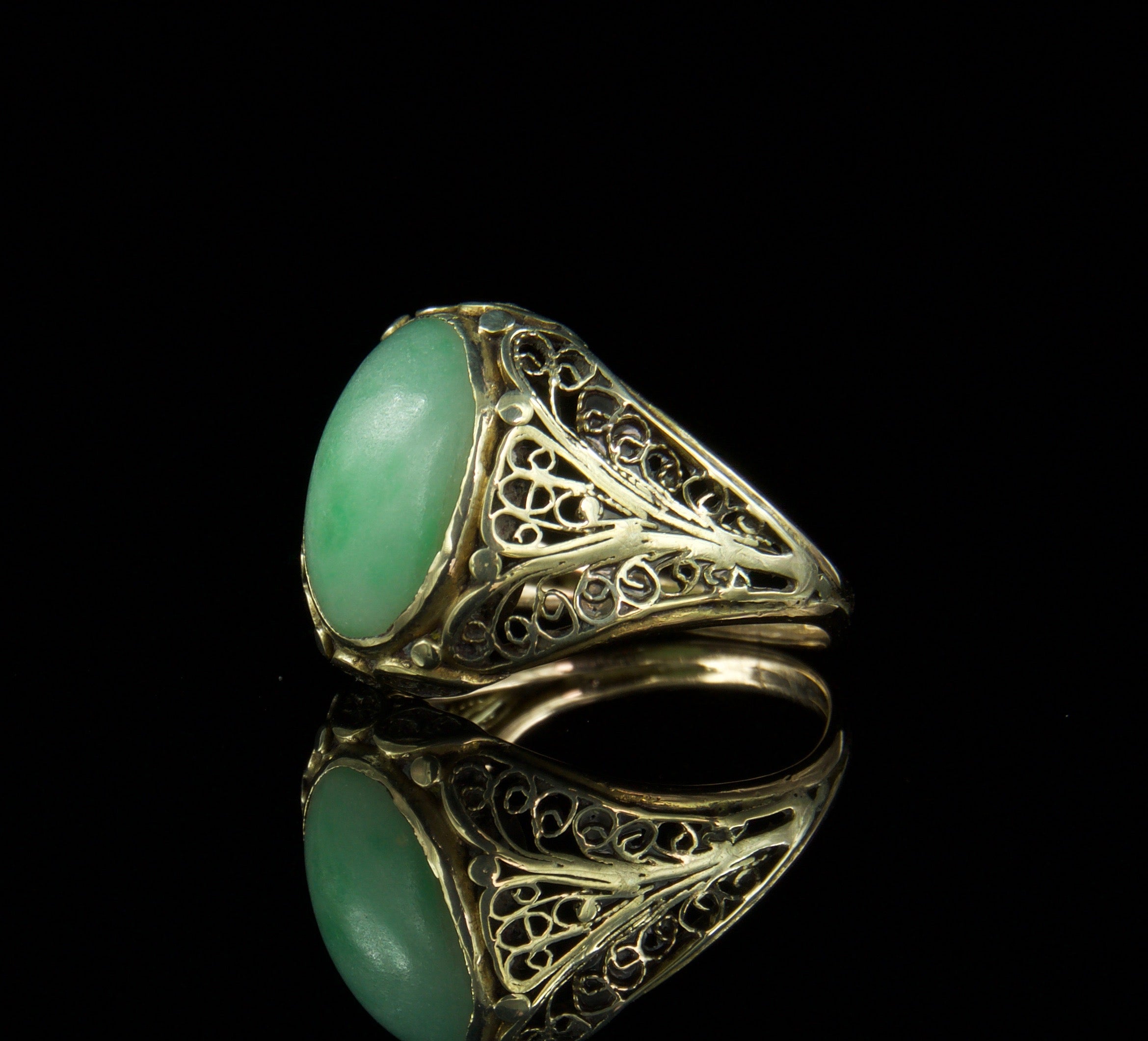 Art Deco Green Jade14k Gold Dinner Ring