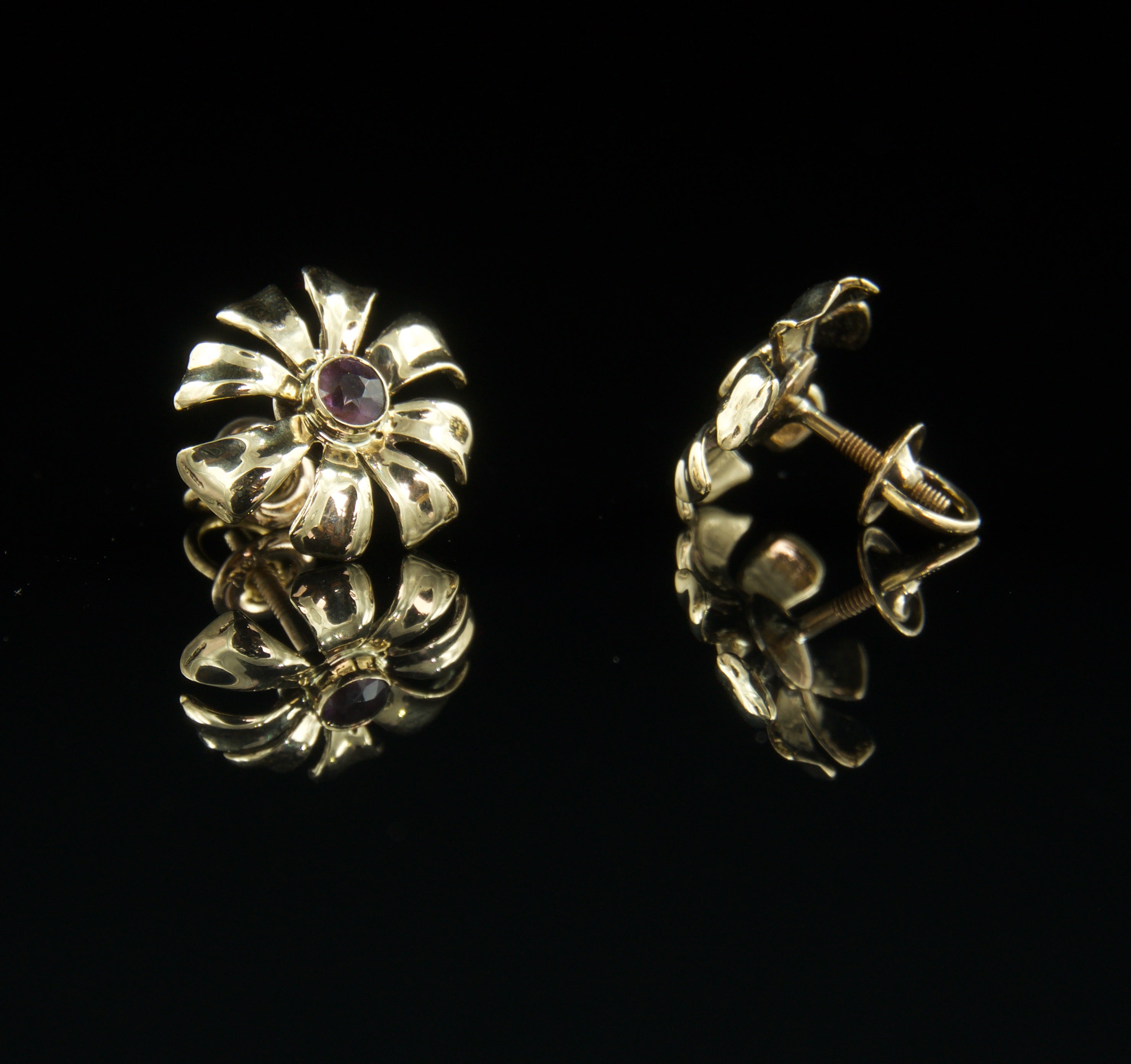 Mid Century Amethyst Daisy Flower 10k Gold Earrings