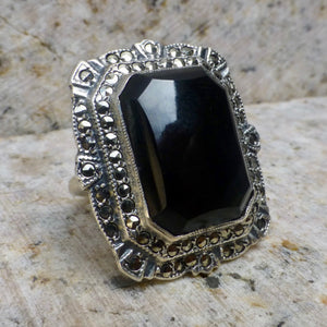 Art Deco Women's Onyx Dinner Ring