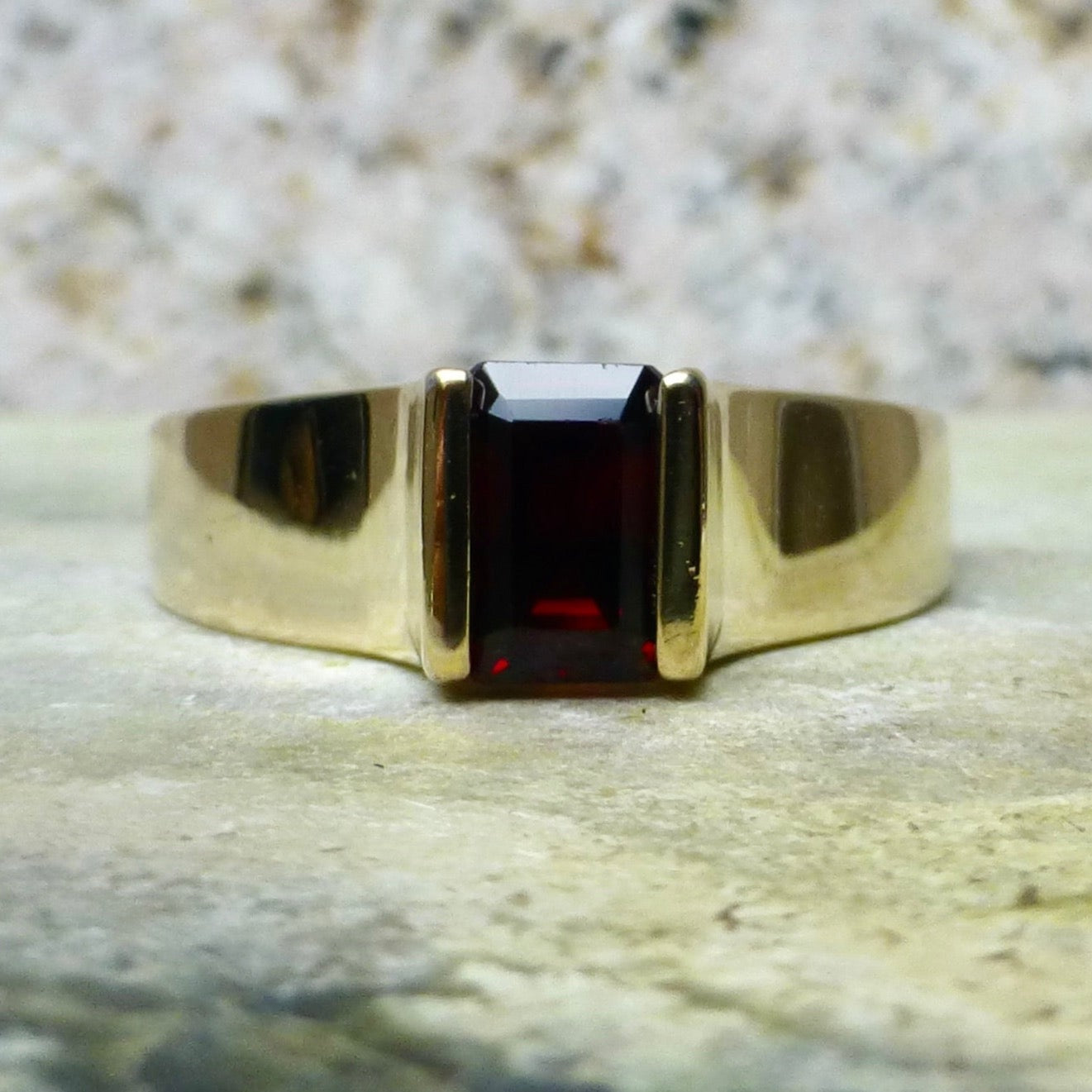 Vintage Garnet Ring In 10 Karat Yellow Gold