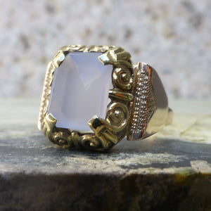 European Made Antique Lavender Chalcedony Agate Ring In 8 Karat Gold