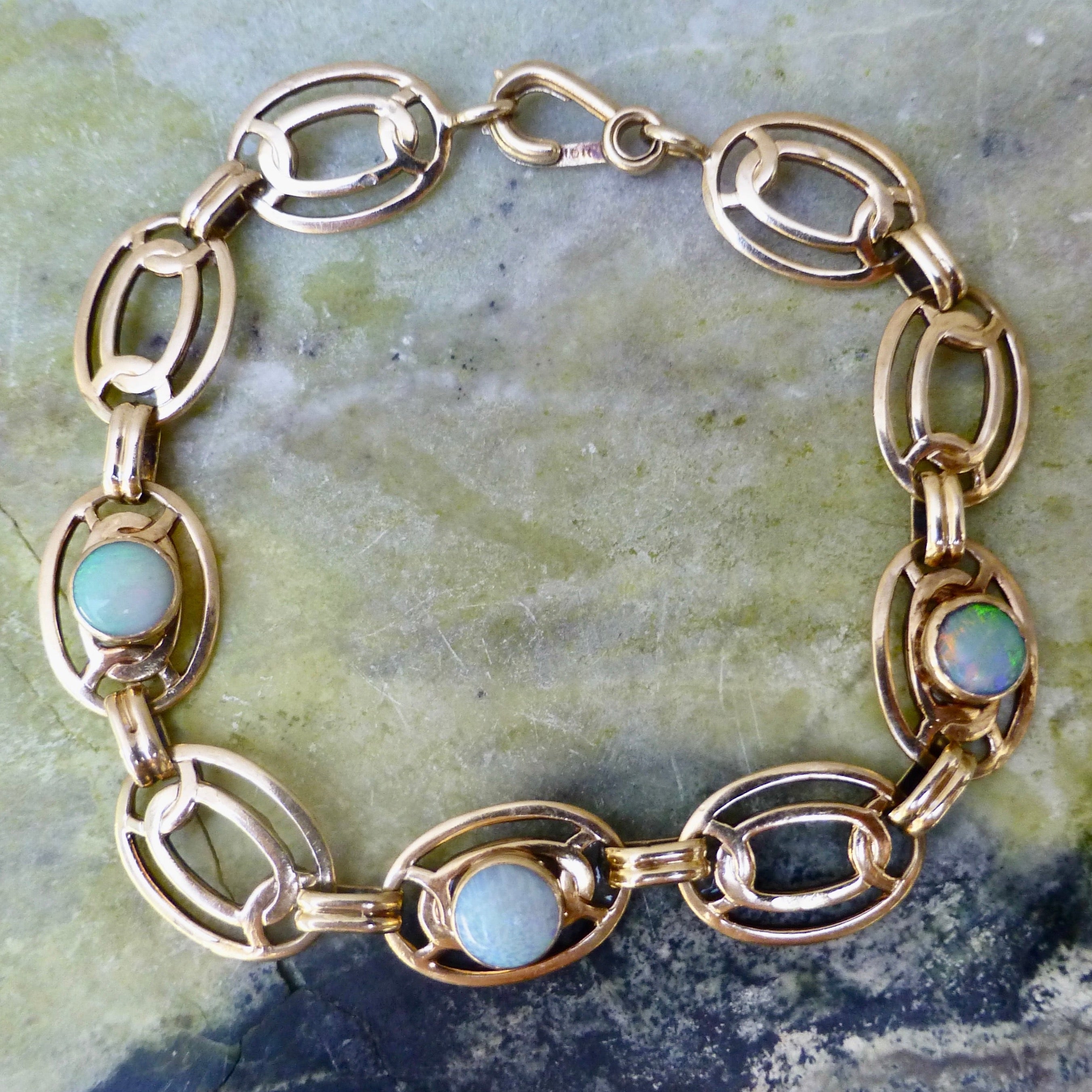 Vintage Mid Century Modern 1960's Bracelet In 10 Karat Gold