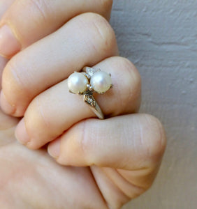 Vintage double store pearl ring